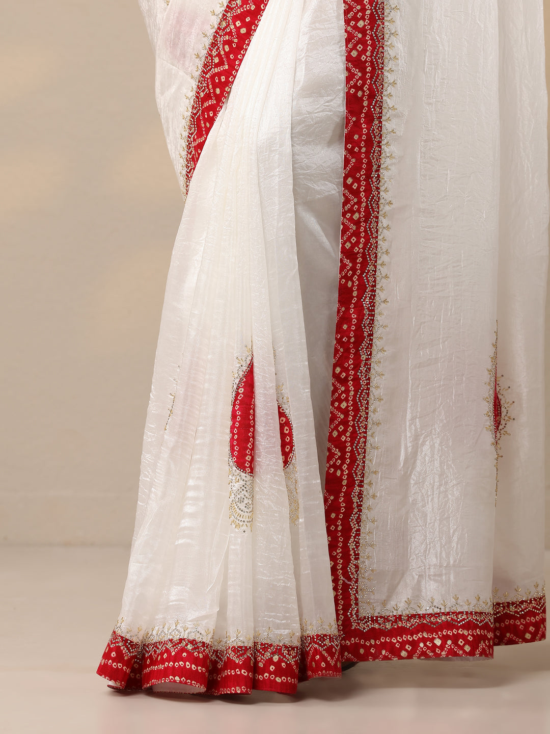 Cream Embellished Organza Sarees With Unstitched Blouse Piece