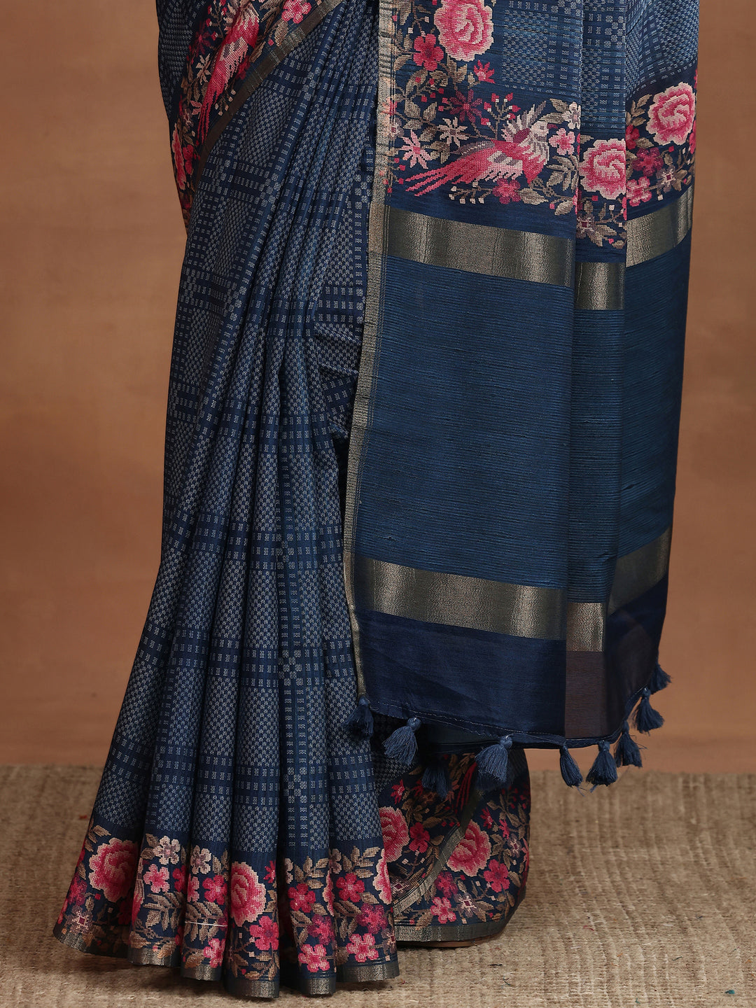 Blue Printed Silk Blend Sarees With Unstitched Blouse Piece