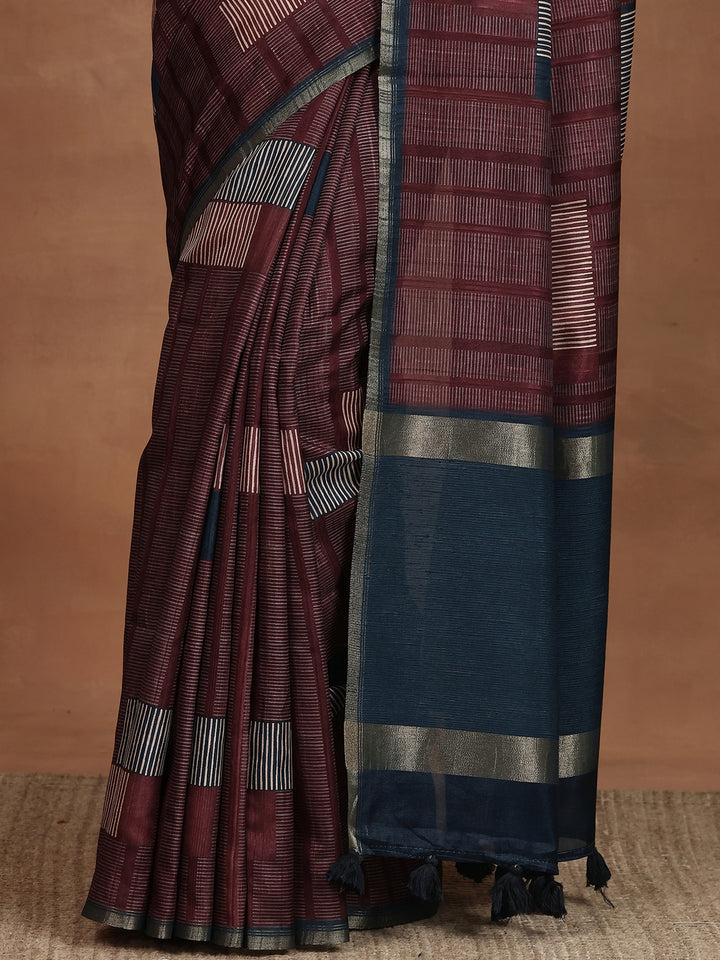 Blue Printed Silk Blend Sarees With Unstitched Blouse Piece