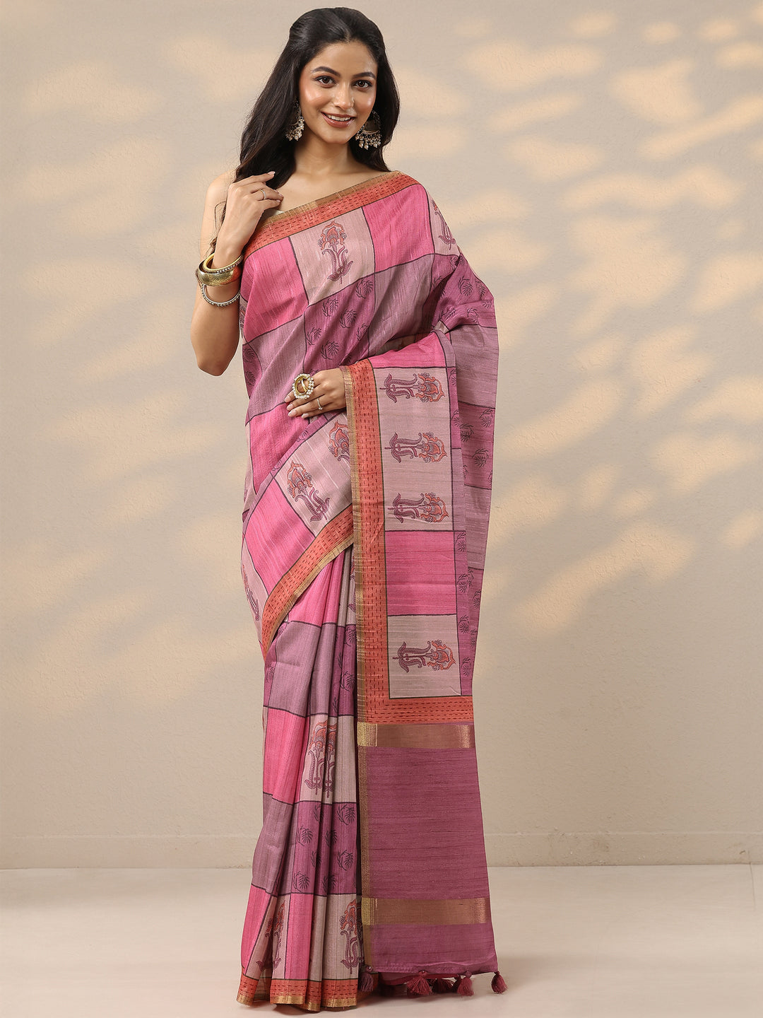 Pink Printed Silk Blend Saree With Unstitched Blouse Piece