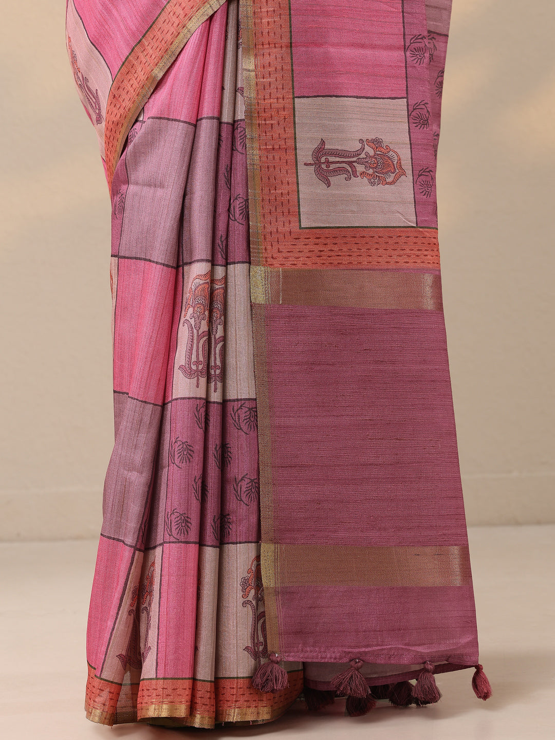 Pink Printed Silk Blend Saree With Unstitched Blouse Piece