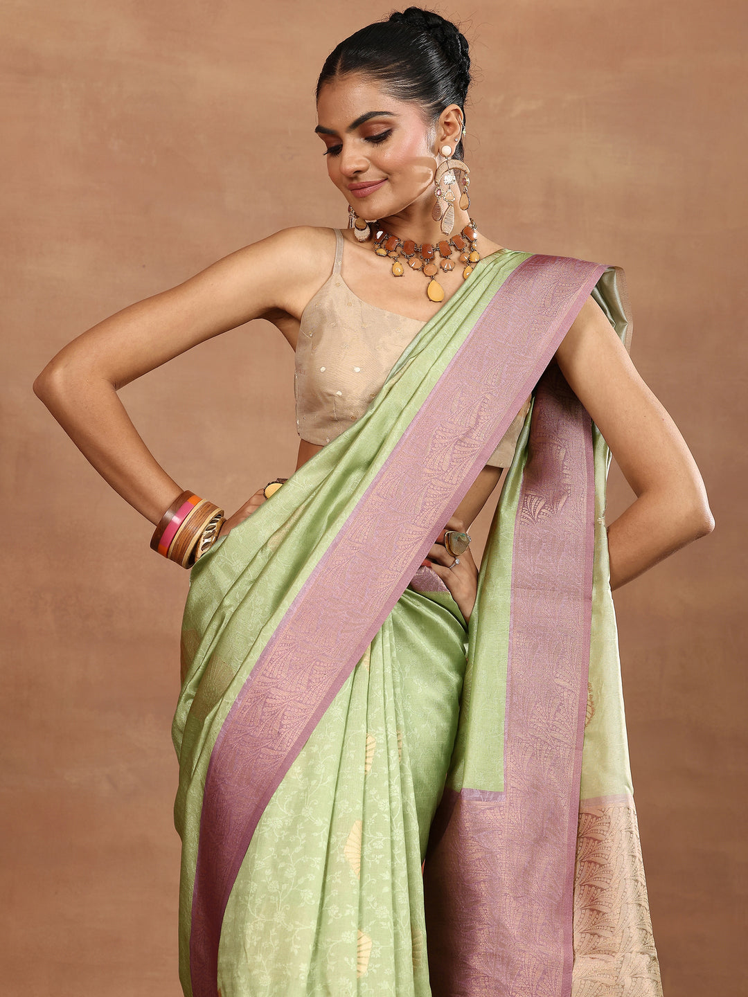 Green Woven Design Silk Blend Sarees With Unstitched Blouse Piece