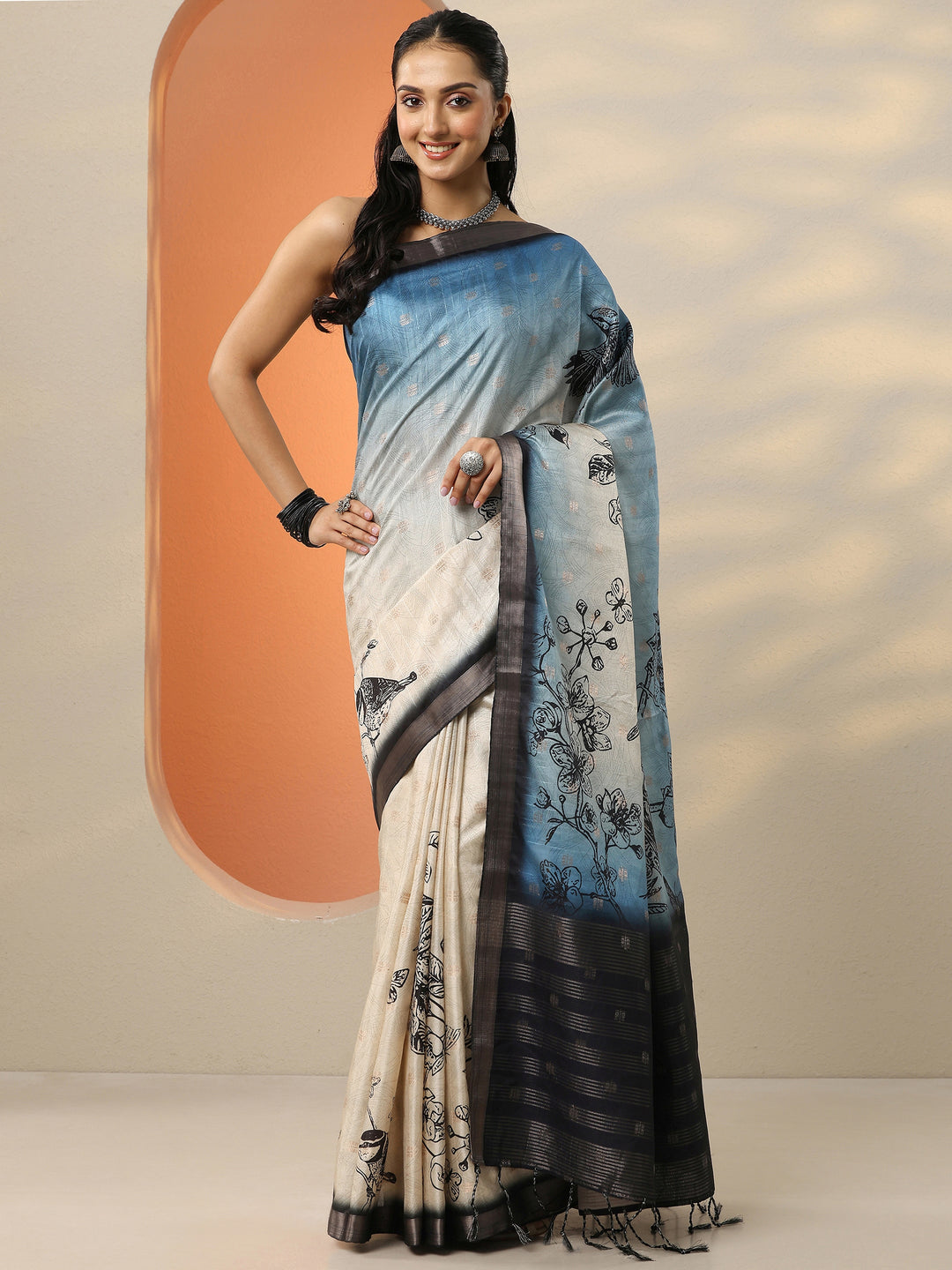 Beige Printed Silk Blend Saree With Unstitched Blouse Piece