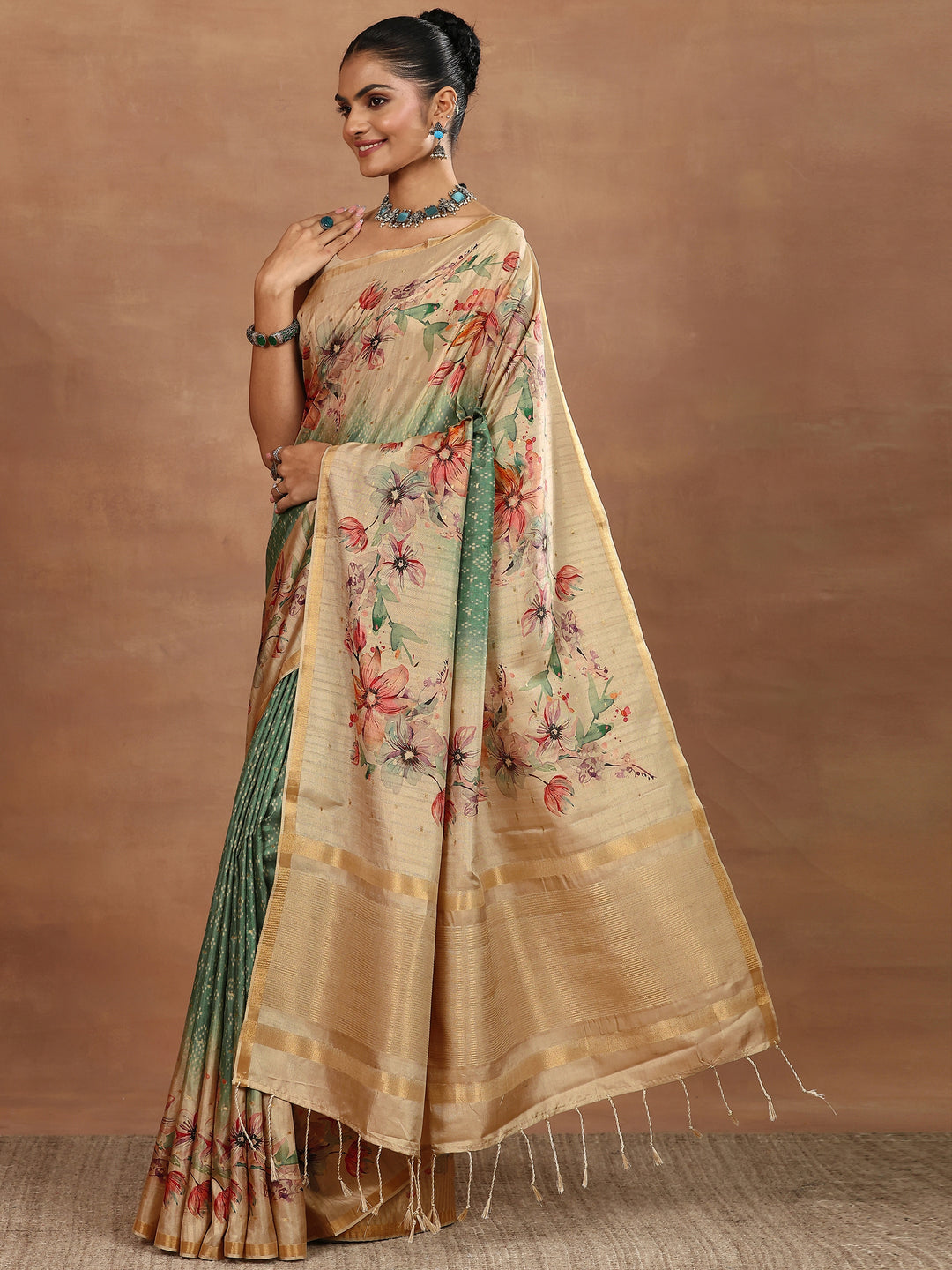 Green Printed Silk Blend Sarees With Unstitched Blouse Piece