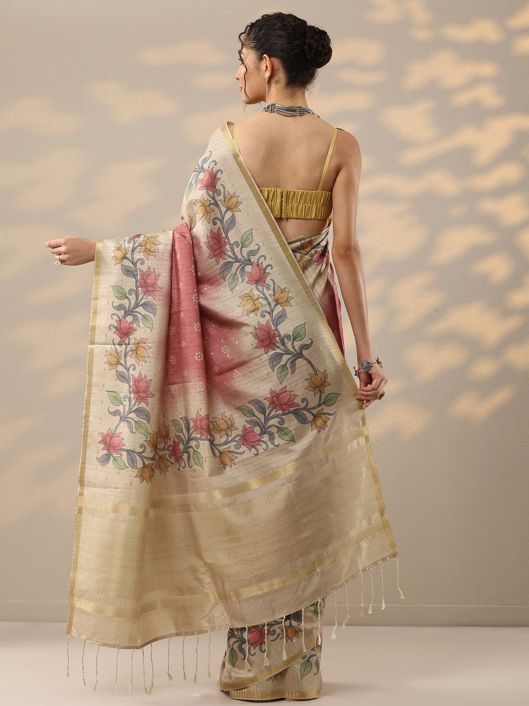 Peach Printed Silk Blend Sarees With Unstitched Blouse Piece
