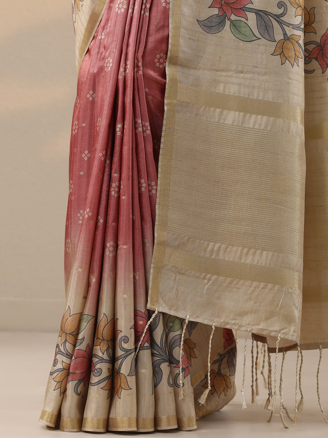 Peach Printed Silk Blend Sarees With Unstitched Blouse Piece