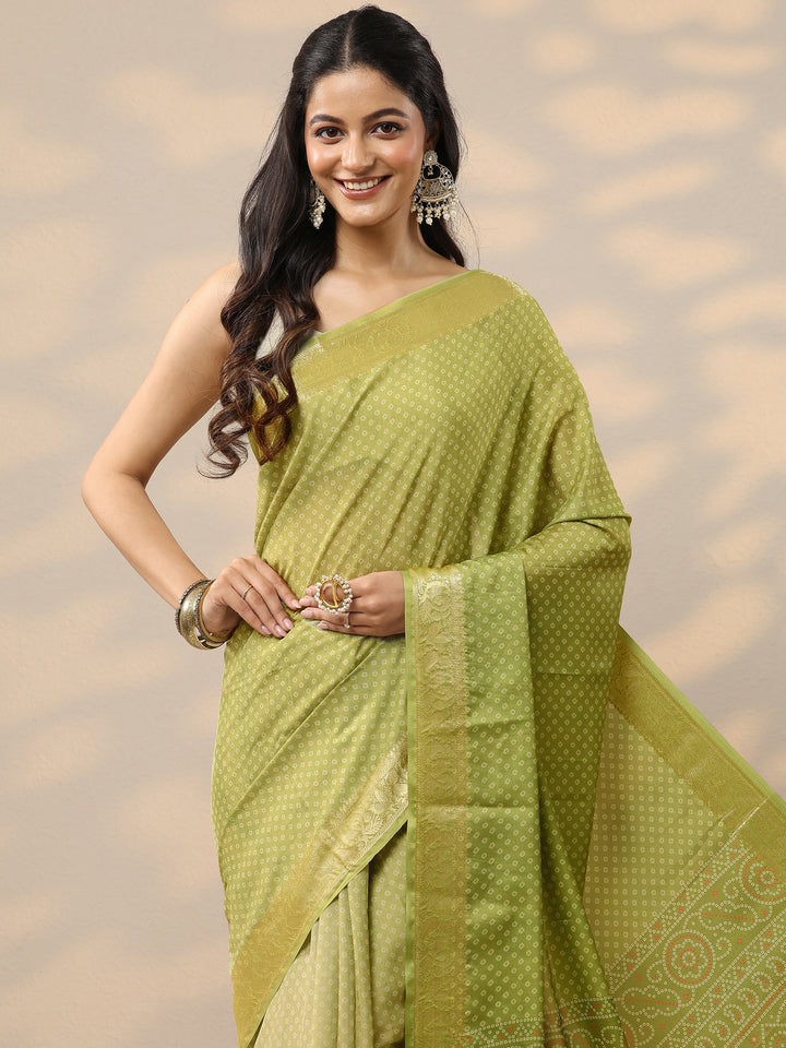 Green Bandhani Printed Silk Blend Saree With Unstitched Blouse Piece
