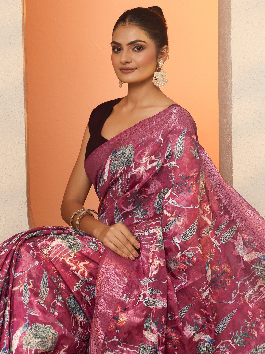 Maroon Printed Silk Blend Saree With Unstitched Blouse Piece