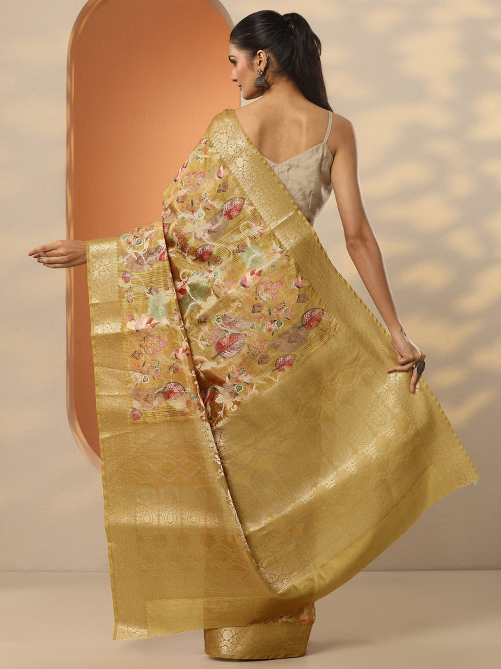 Mustard Printed Silk Blend Saree With Unstitched Blouse Piece