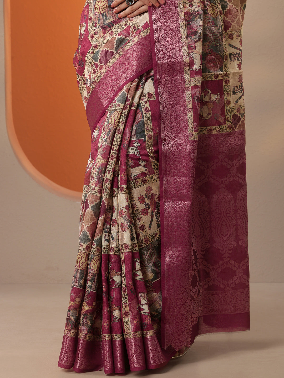 Maroon Printed Silk Blend Saree With Unstitched Blouse Piece