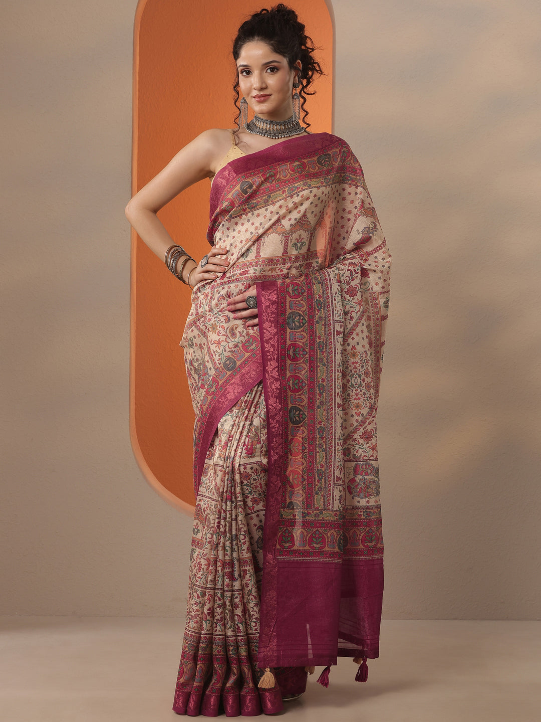Cream Printed Chinon Saree With Unstitched Blouse Piece