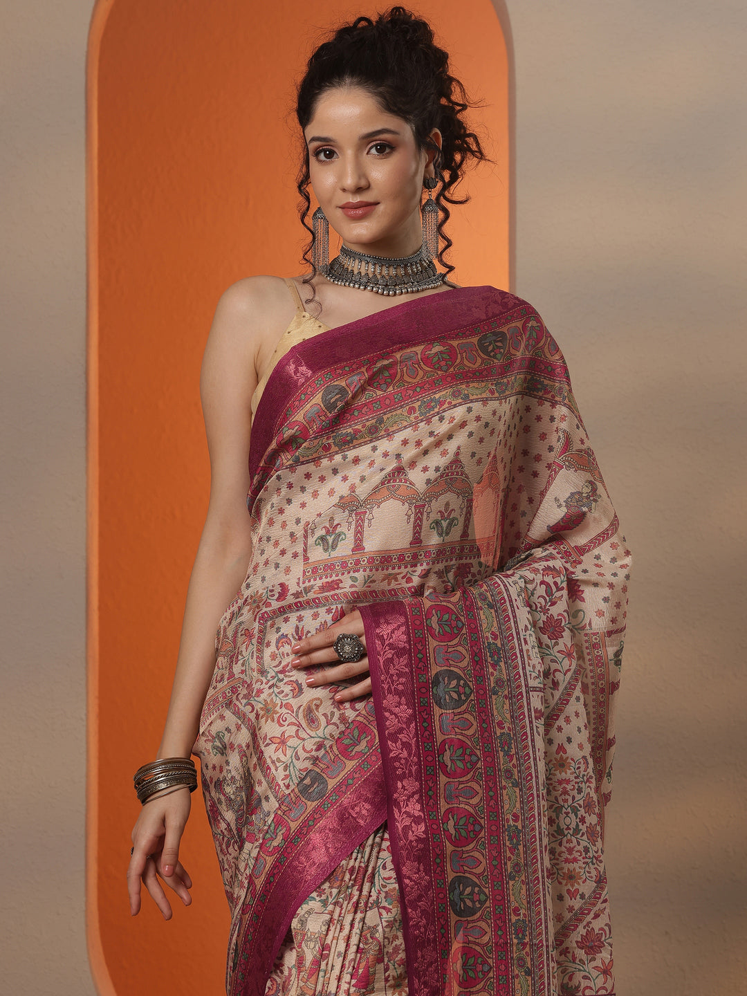 Cream Printed Chinon Saree With Unstitched Blouse Piece