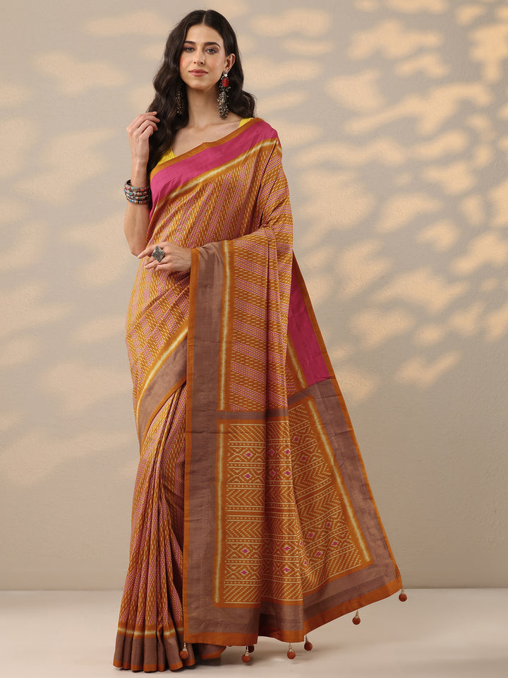Mustard Printed Silk Blend Saree With Unstitched Blouse Piece