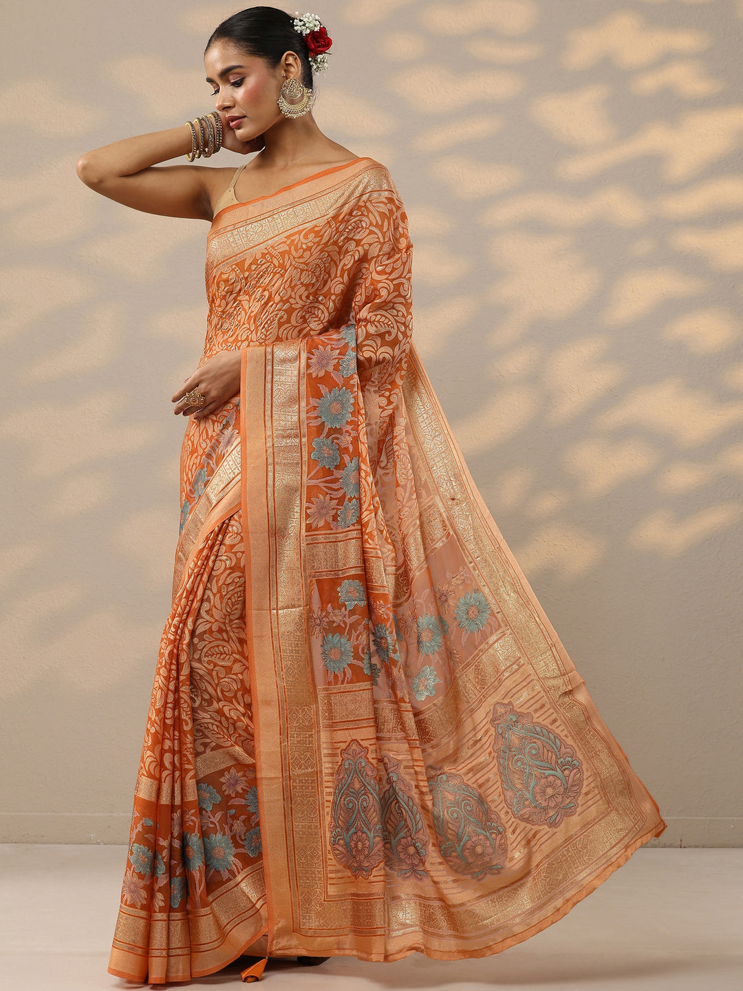 Orange Printed Silk Blend Saree With Unstitched Blouse Piece