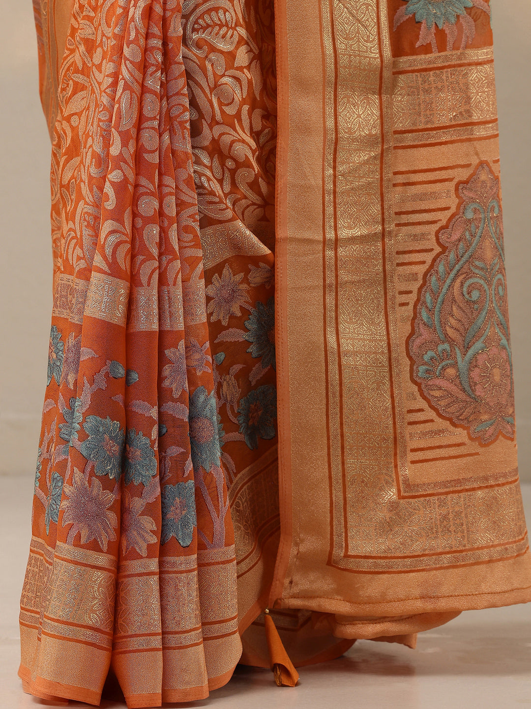 Orange Printed Silk Blend Saree With Unstitched Blouse Piece