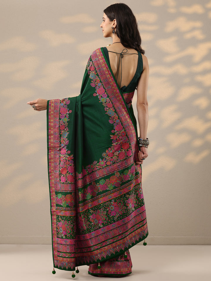 Green Solid Silk Blend Saree With Unstitched Blouse Piece