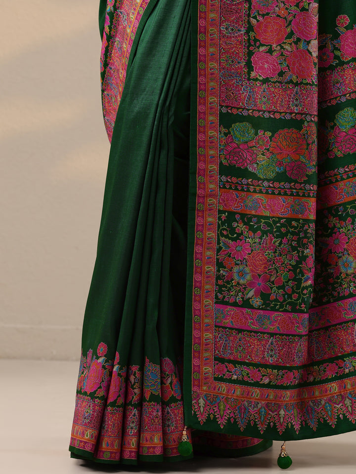 Green Solid Silk Blend Saree With Unstitched Blouse Piece