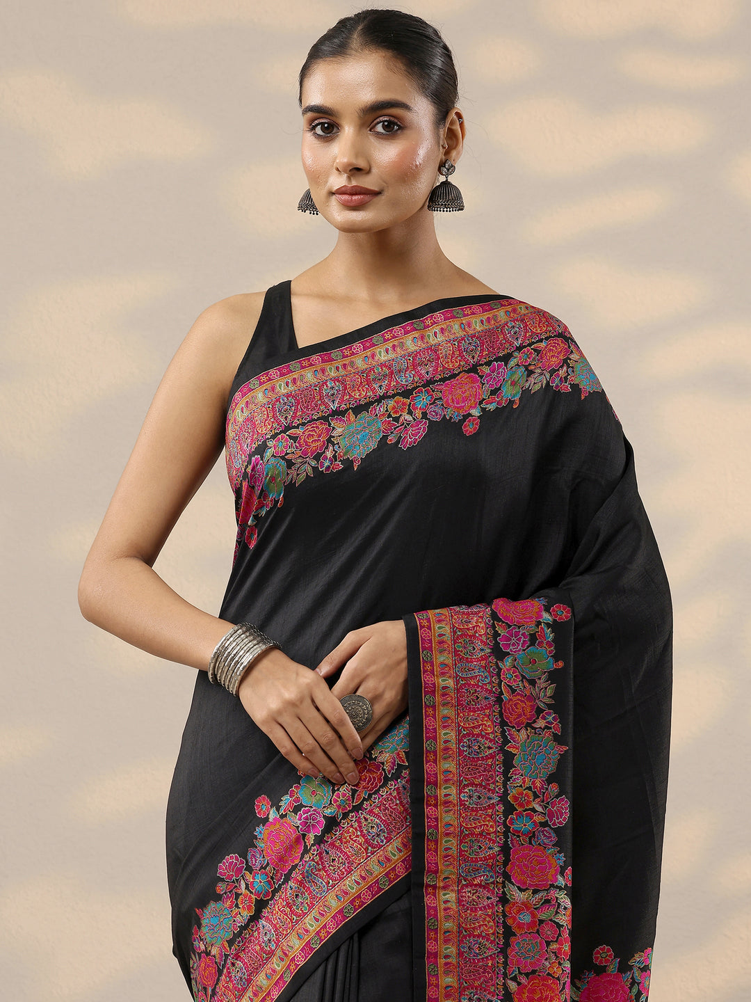 Black Solid Silk Blend Saree With Unstitched Blouse Piece