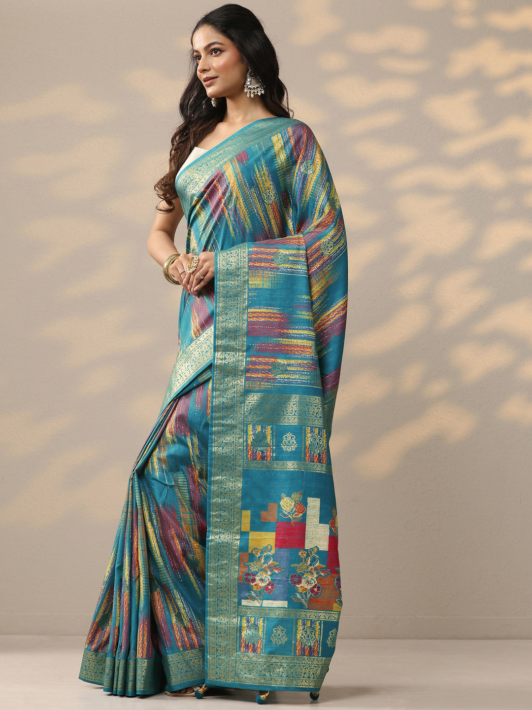 Green Woven Design Silk Blend Saree With Unstitched Blouse Piece