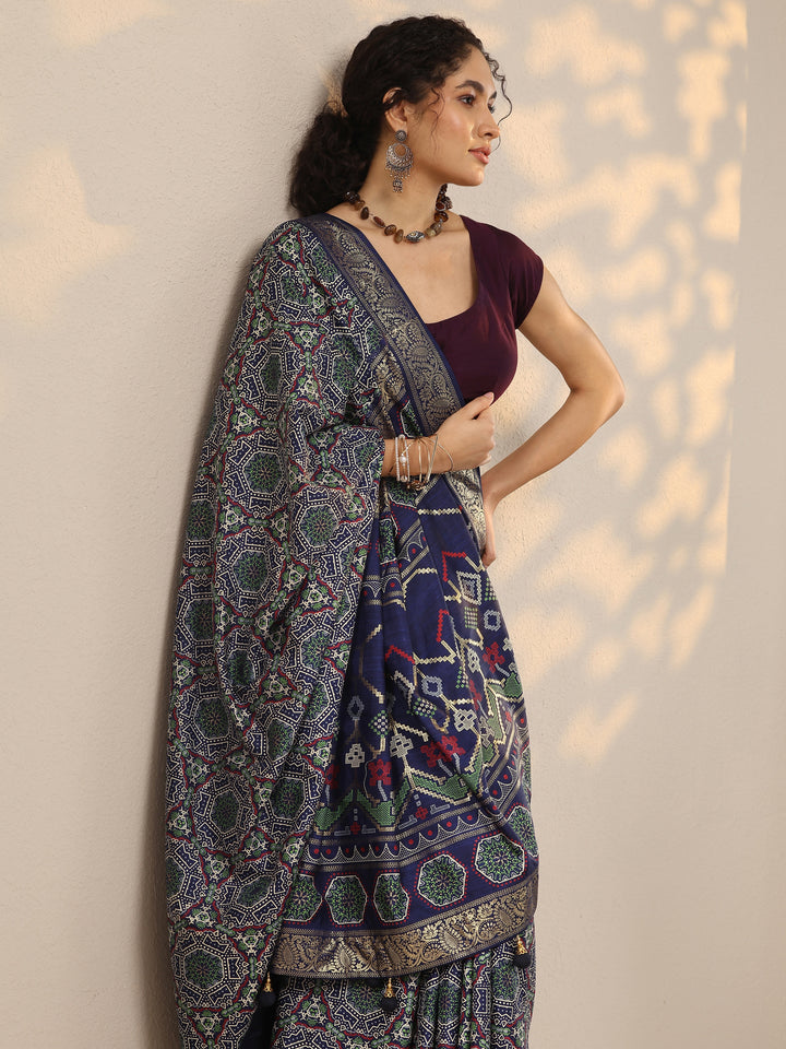 Navy Blue Woven Design Silk Blend Saree With Unstitched Blouse Piece