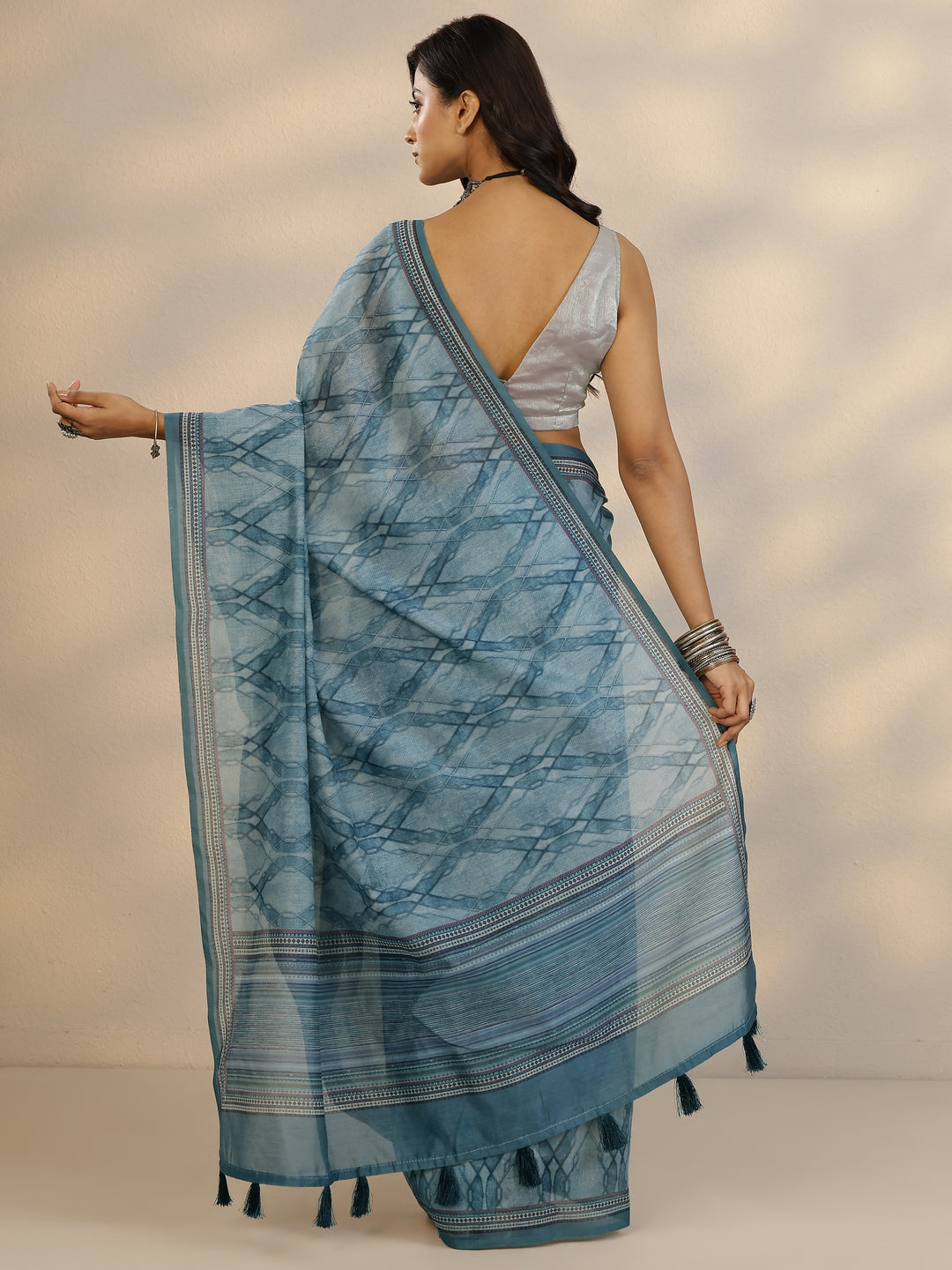 Blue Printed Silk Blend Saree With Unstitched Blouse Piece