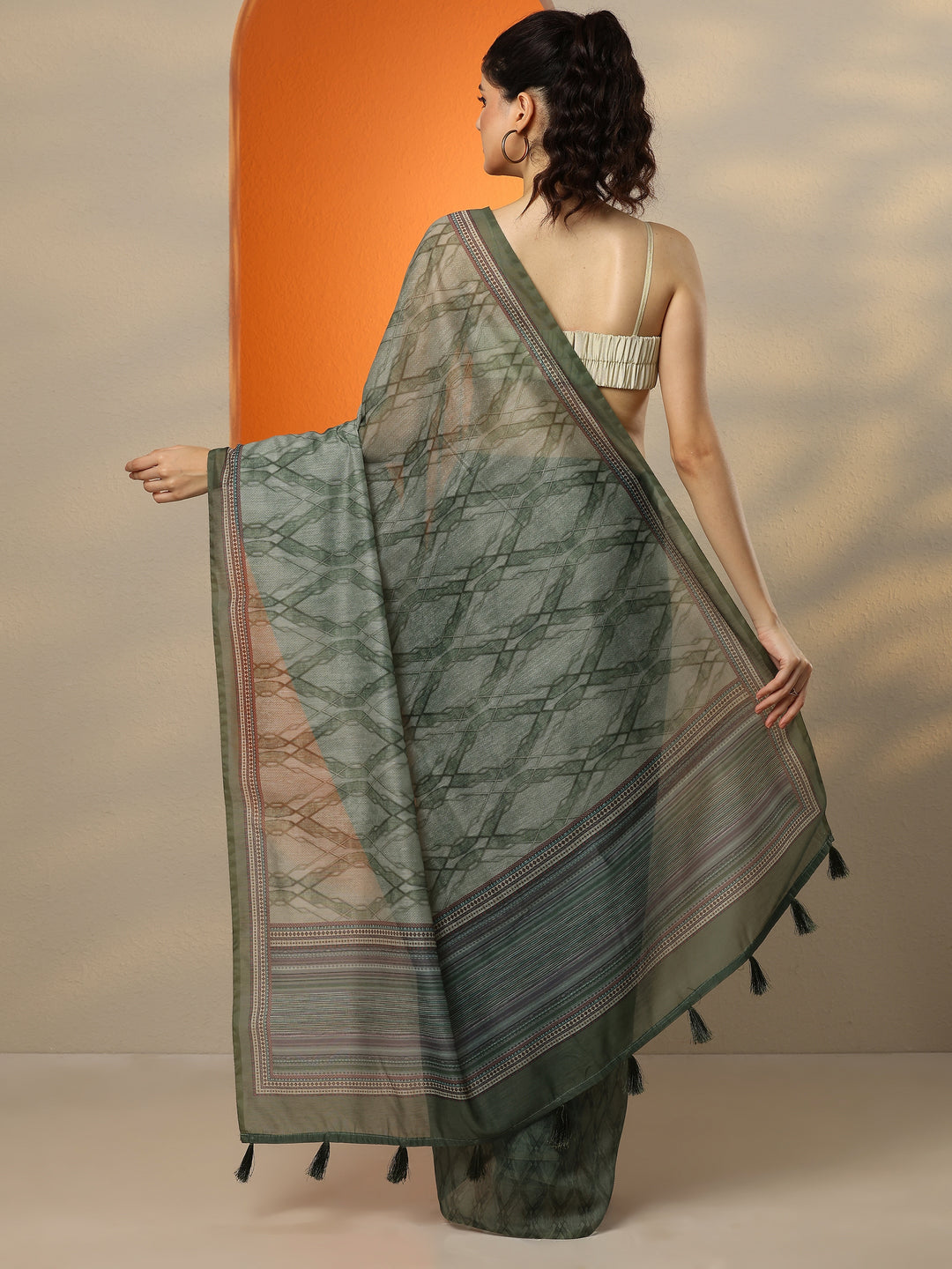 Green Printed Silk Blend Saree With Unstitched Blouse Piece