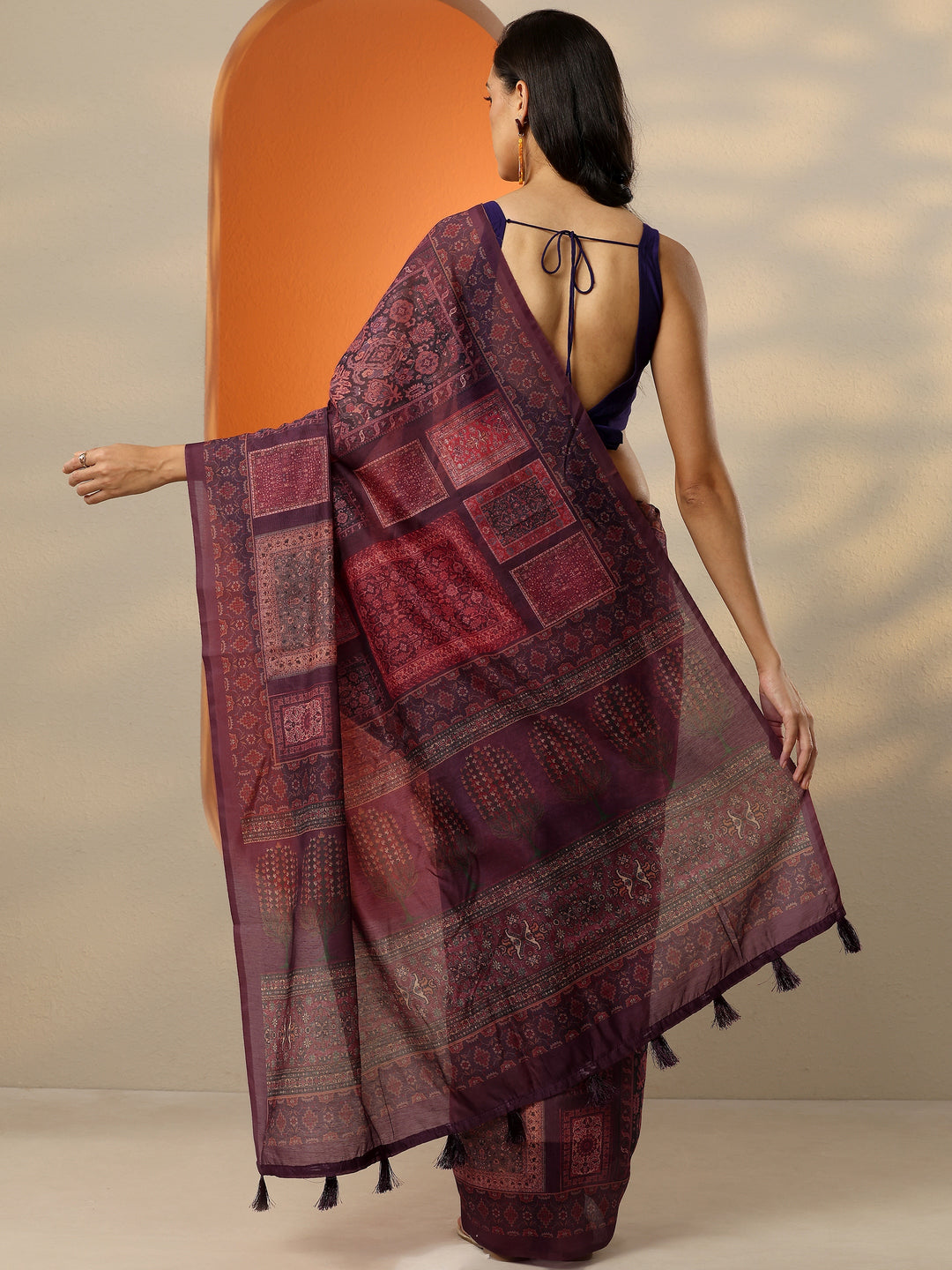 Burgundy Printed Silk Blend Saree With Unstitched Blouse Piece