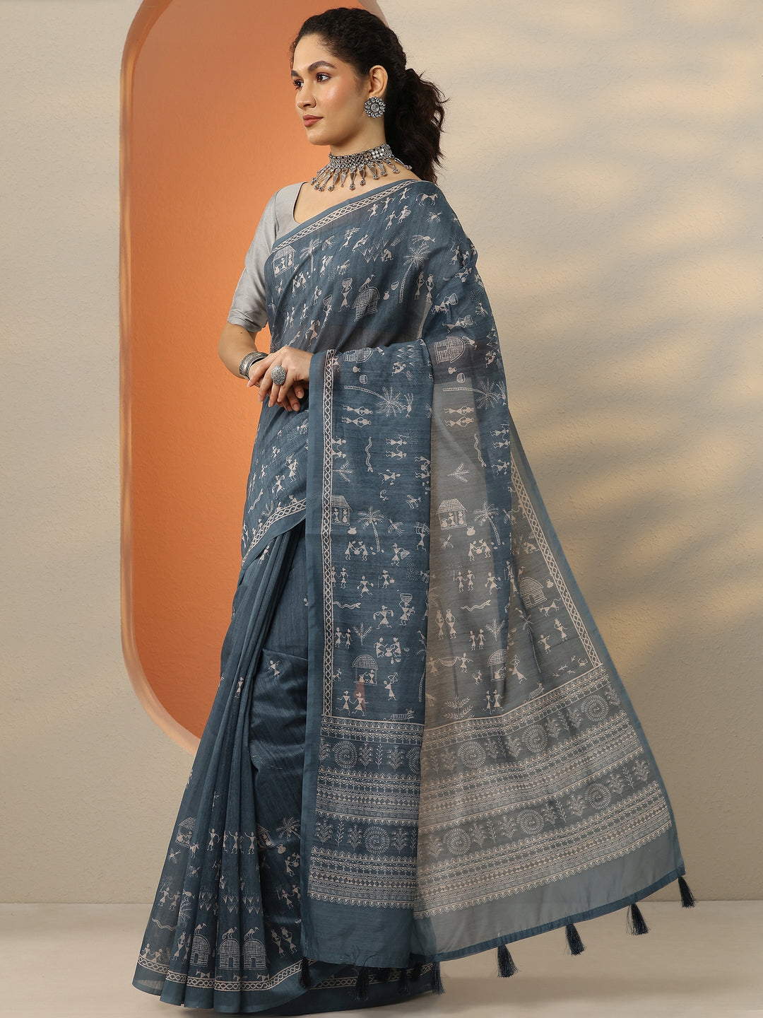 Grey Printed Silk Blend Saree With Unstitched Blouse Piece