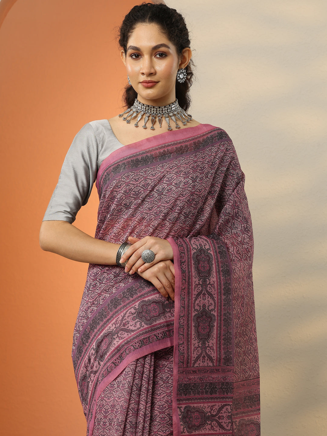 Pink Printed Silk Blend Saree With Unstitched Blouse Piece