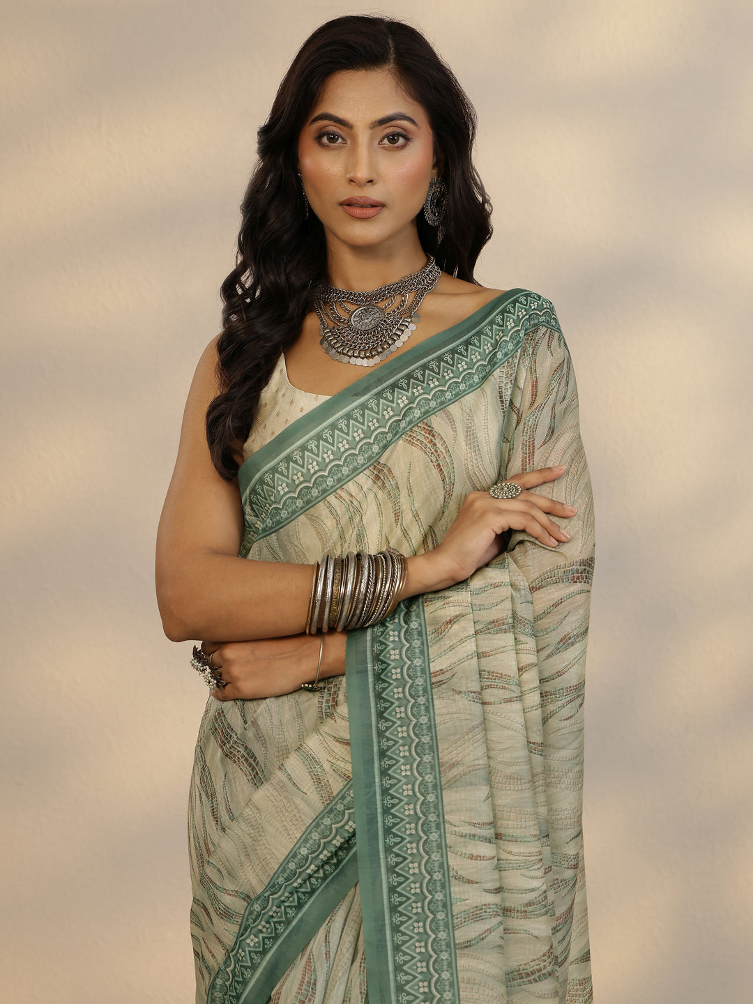 Green Printed Silk Blend Saree With Unstitched Blouse Piece