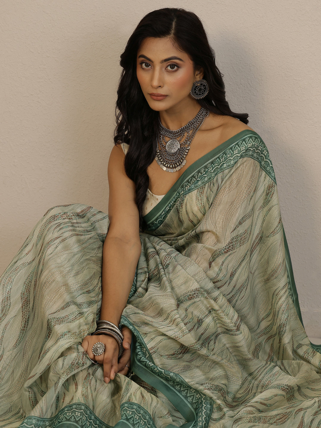 Green Printed Silk Blend Saree With Unstitched Blouse Piece