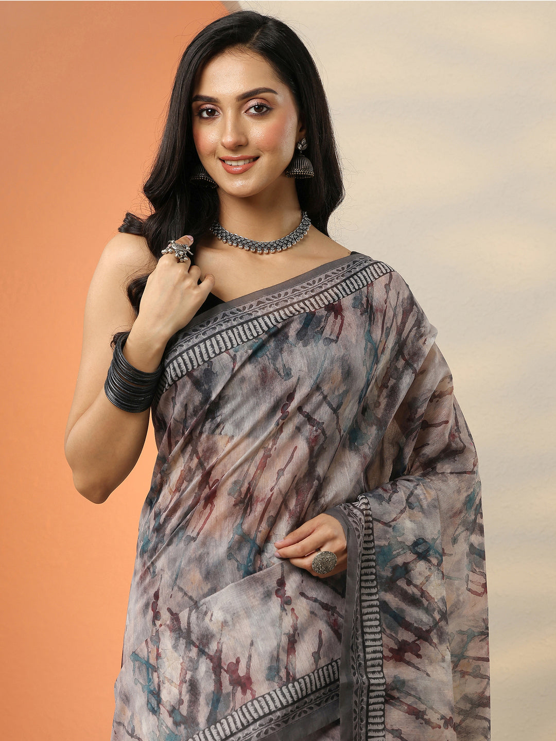Black Printed Silk Blend Saree With Unstitched Blouse Piece