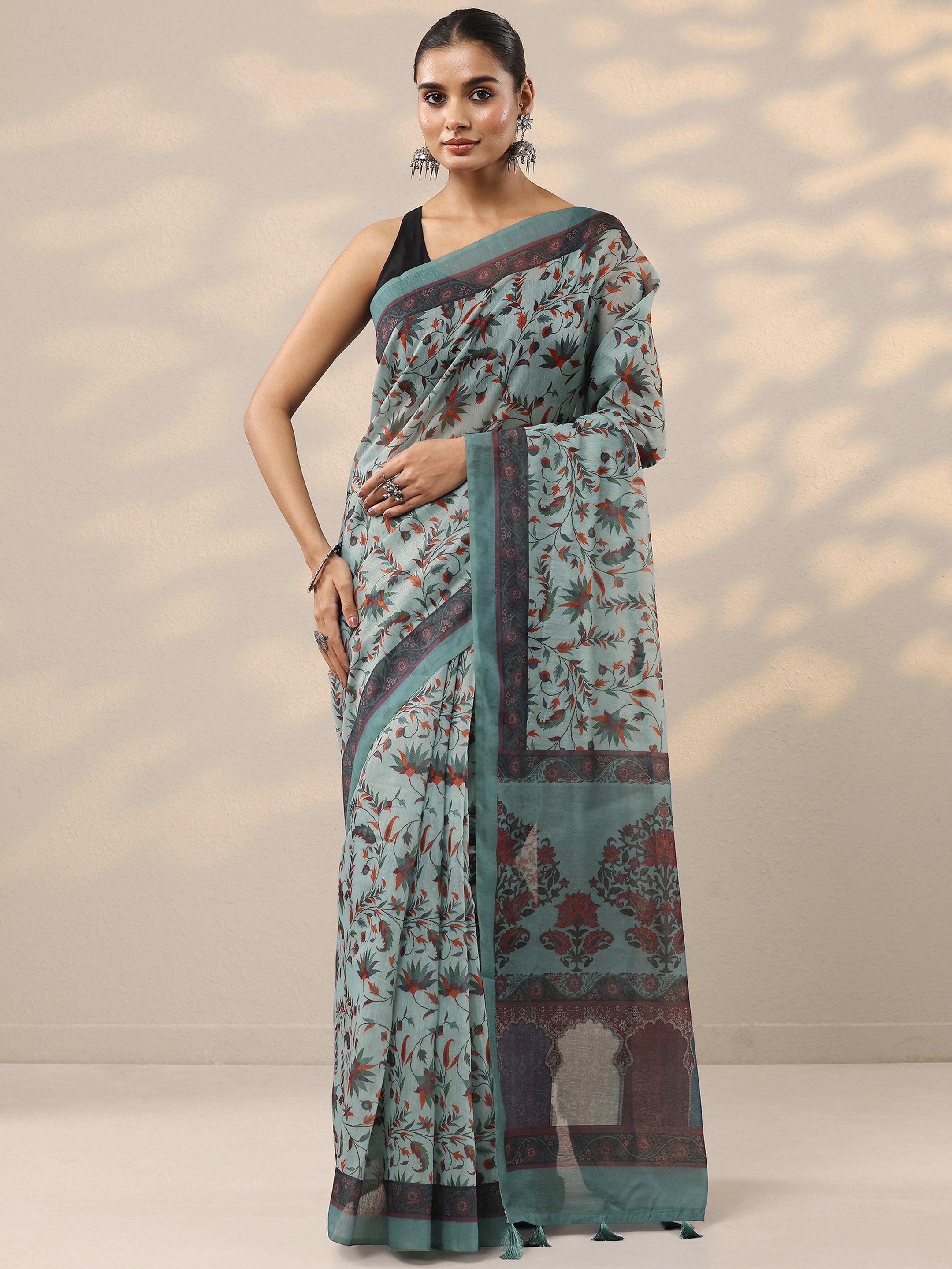 Multi Geometric Printed Silk Blend Saree With Unstitched Blouse Piece