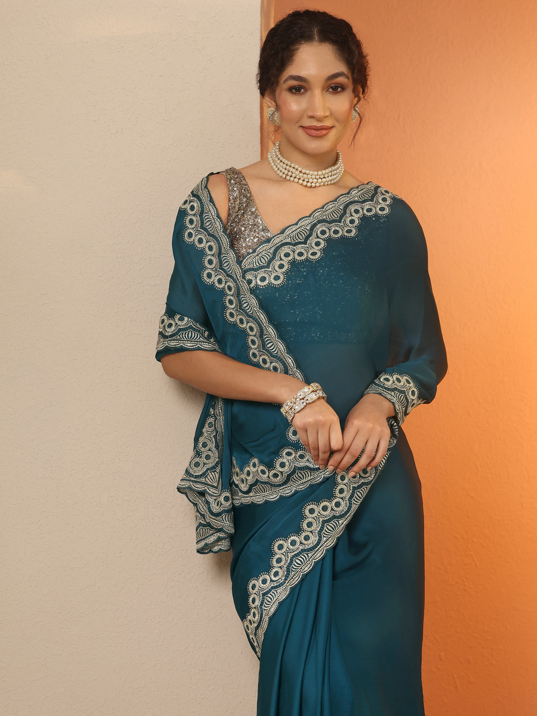 Blue Solid Chiffon Saree With Unstitched Blouse Piece