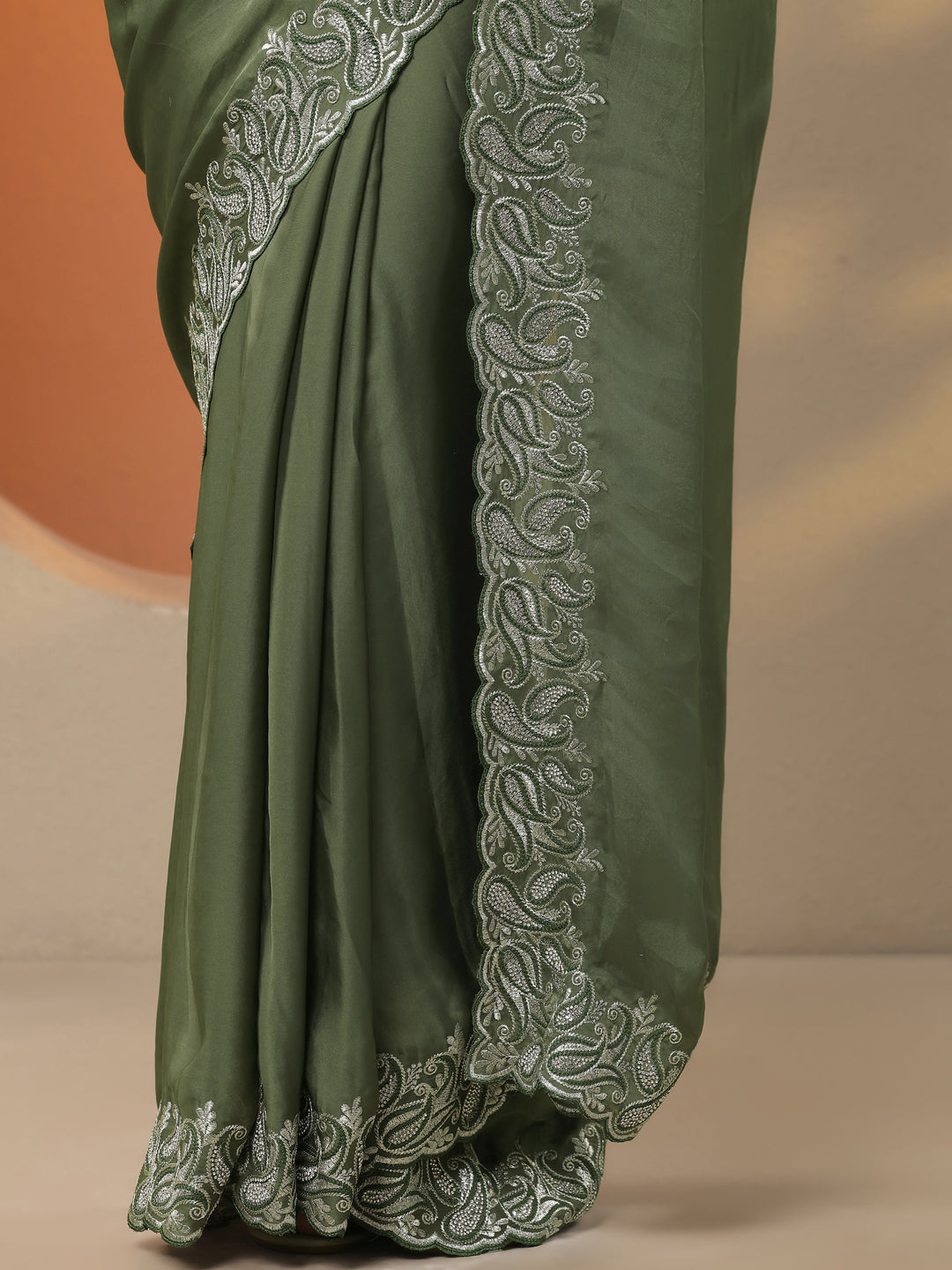 Green Solid Satin Saree With Unstitched Blouse Piece
