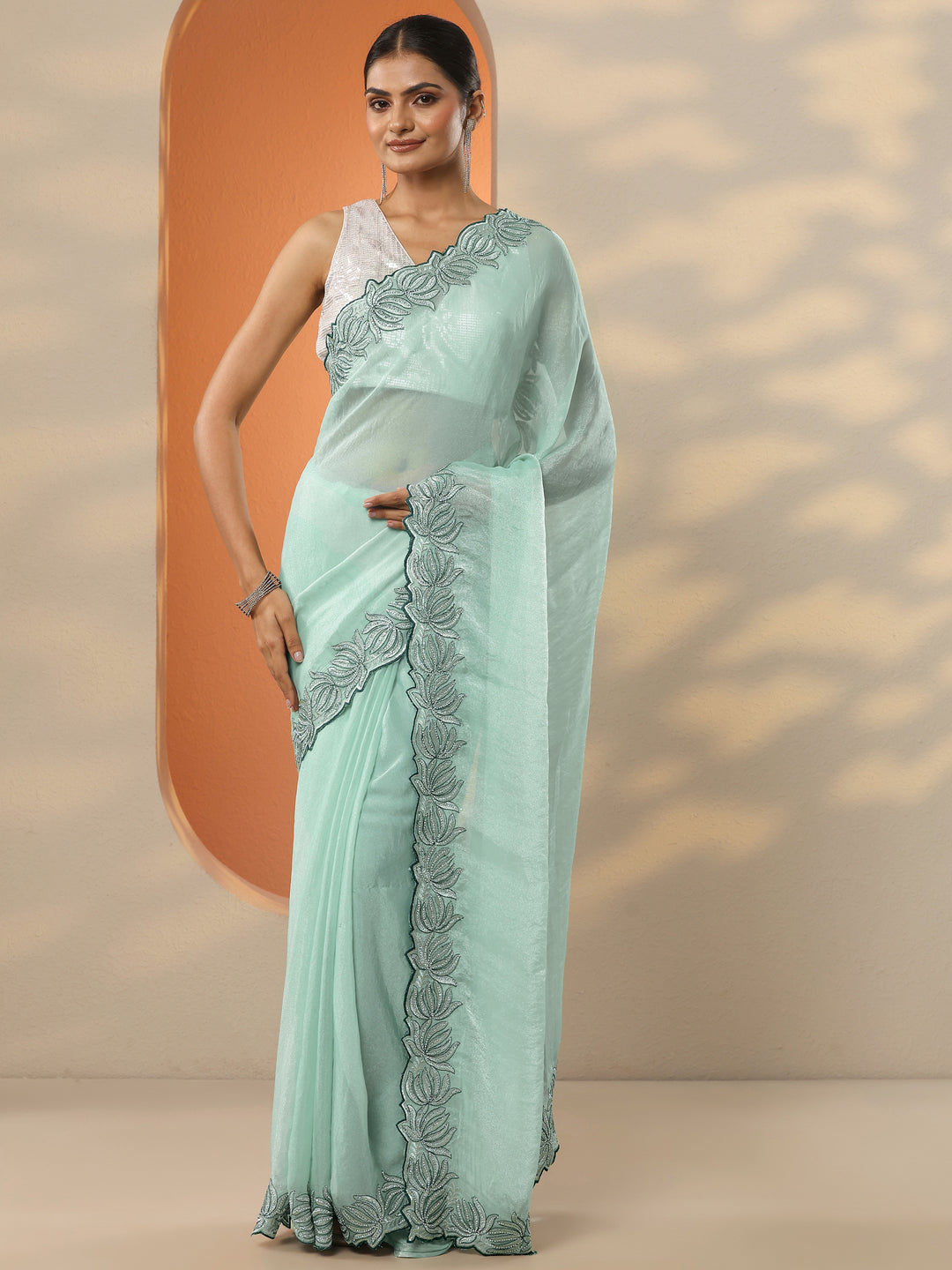 Green Solid Organza Saree With Unstitched Blouse Piece