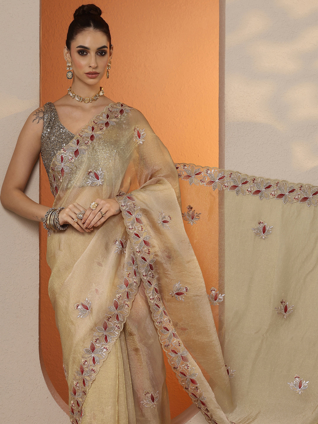 Beige Embroidered Organza Saree With Unstitched Blouse Piece