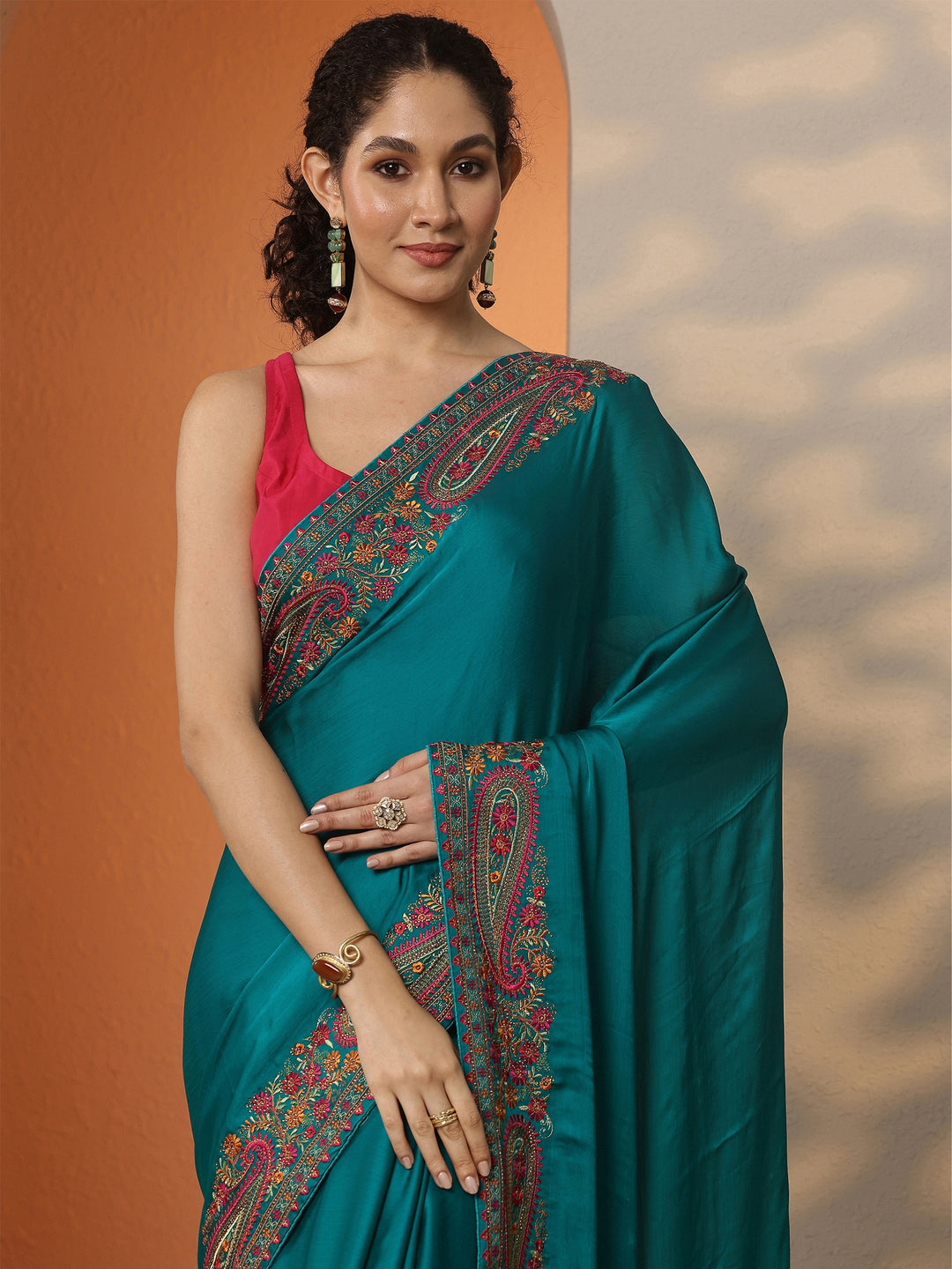 Green Solid Chiffon Saree With Unstitched Blouse Piece