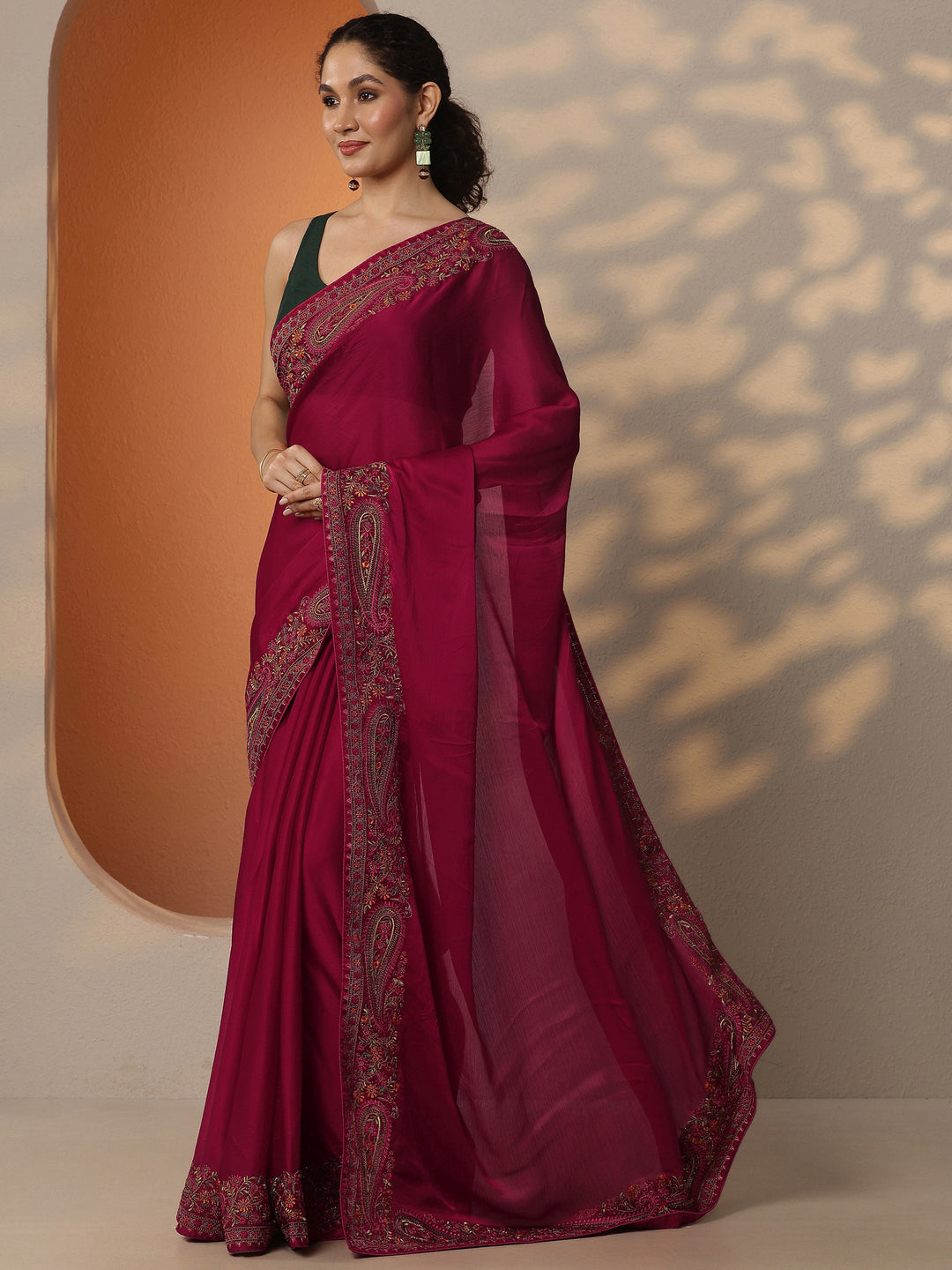 Red Solid Chiffon Saree With Unstitched Blouse Piece