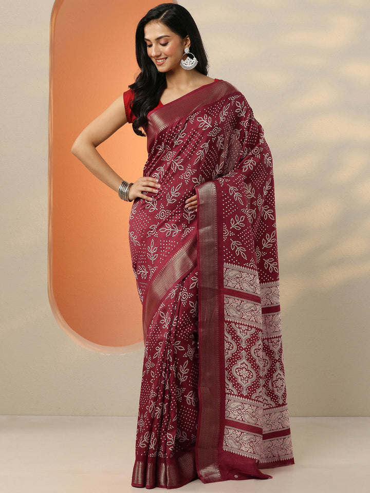 Red Bandhani Printed Silk Blend Saree With Unstitched Blouse Piece