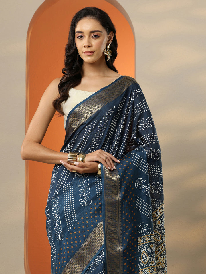 Navy Blue Bandhani Printed Silk Blend Saree With Unstitched Blouse Piece