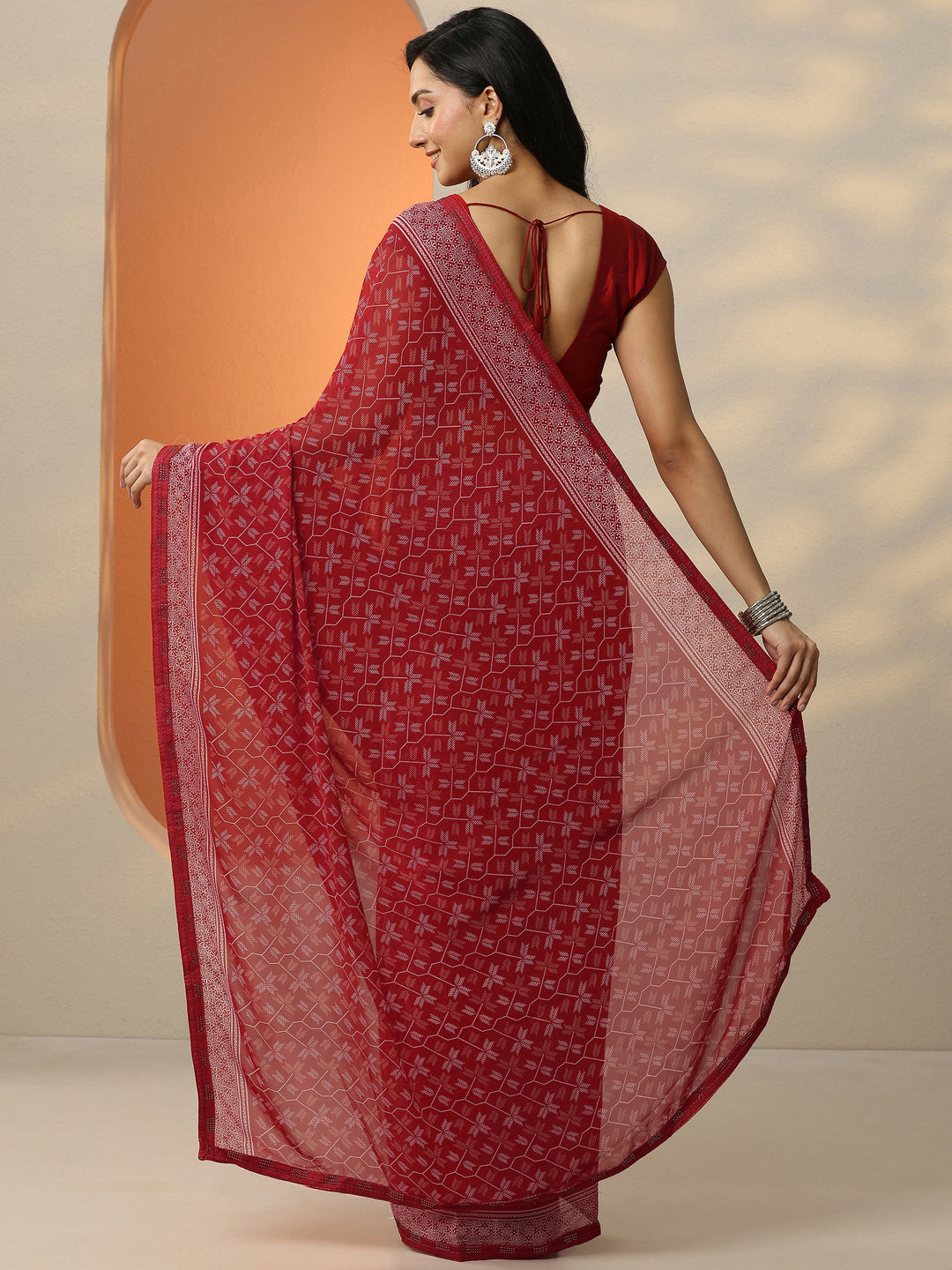 Red Printed Georgette Saree With Unstitched Blouse Piece