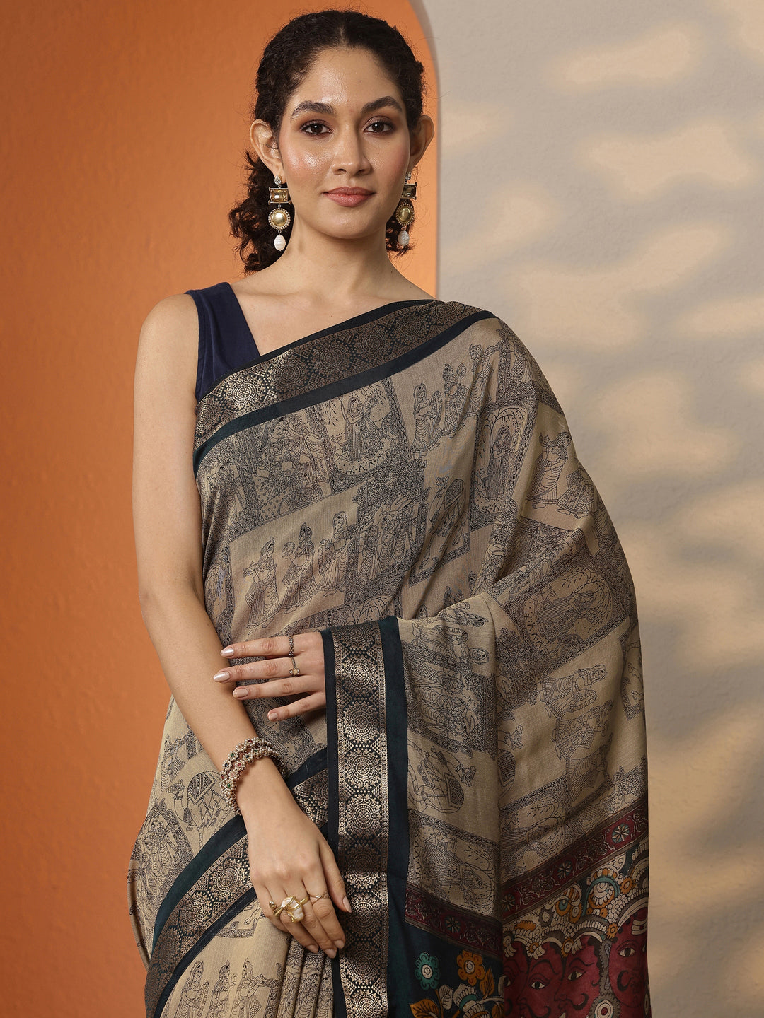 Beige Printed Silk Blend Saree With Unstitched Blouse Piece