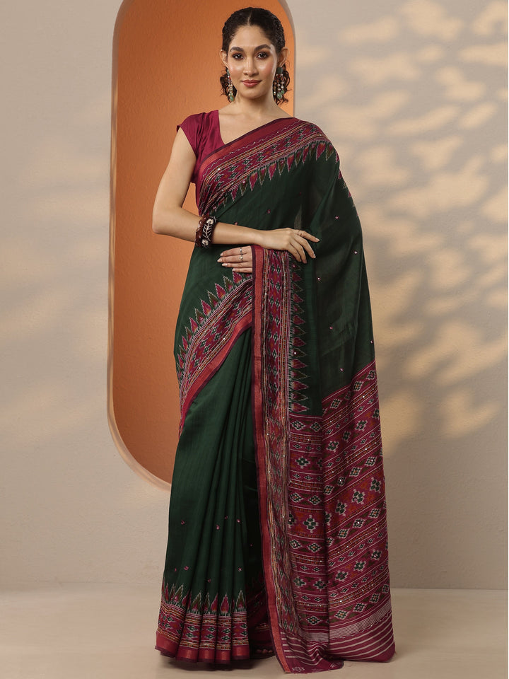 Green Solid Silk Blend Saree With Unstitched Blouse Piece