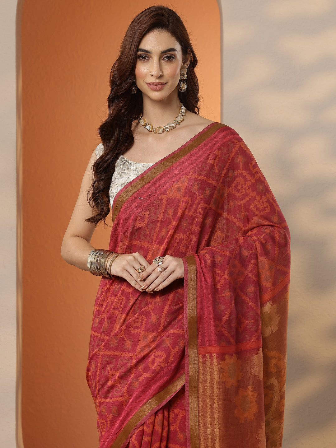 Pink Ikkat Printed Silk Blend Saree With Unstitched Blouse Piece