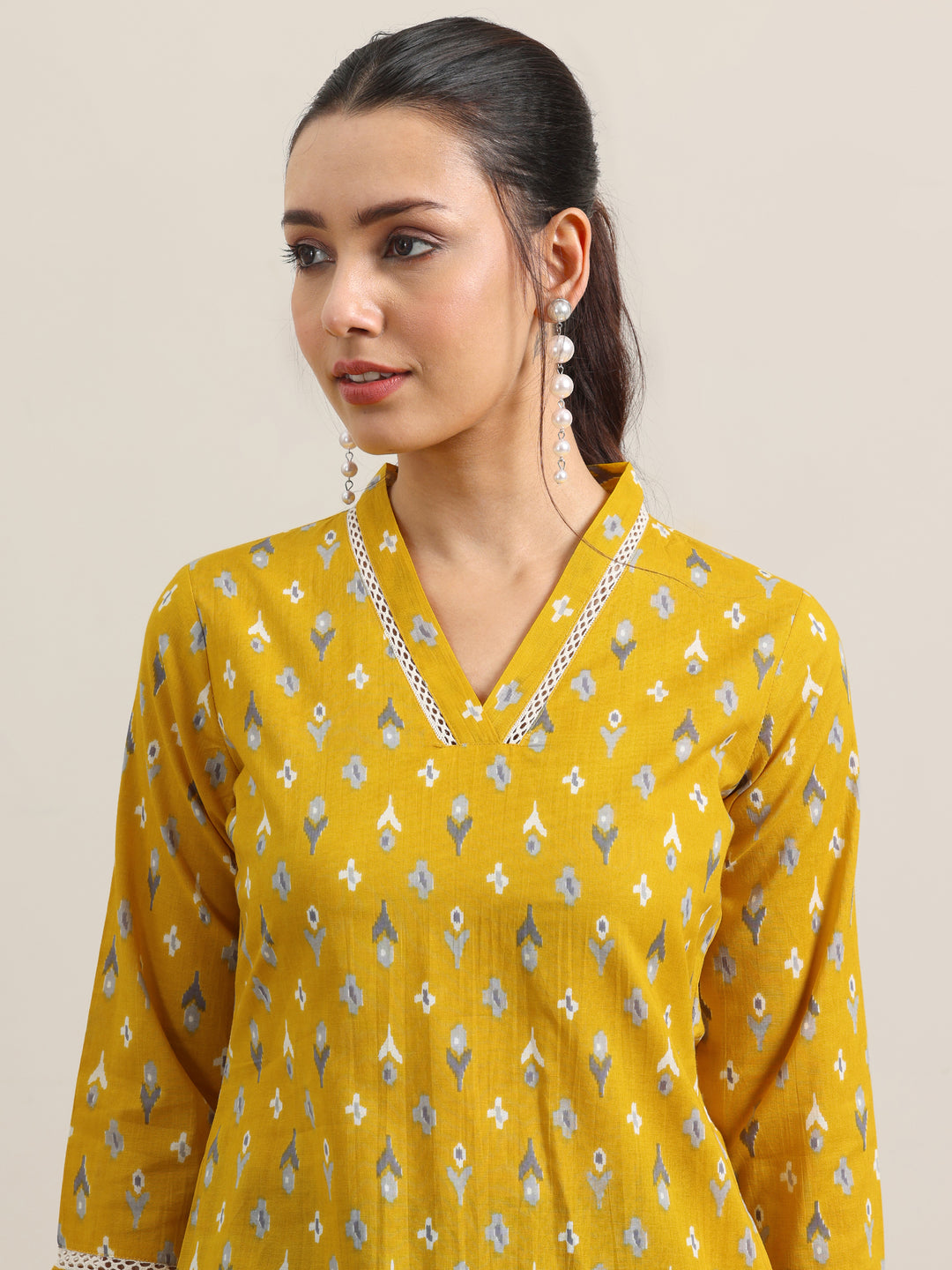 Yellow Printed Cotton Straight Kurta