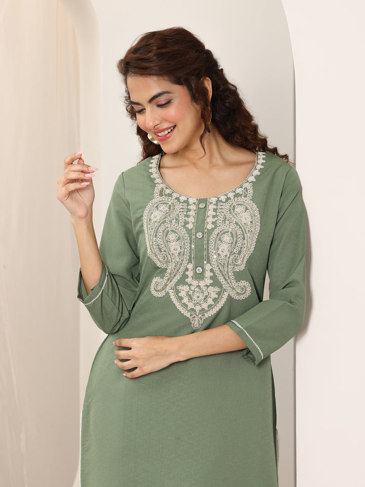 Green Yoke Design Cotton Blend Straight Kurta