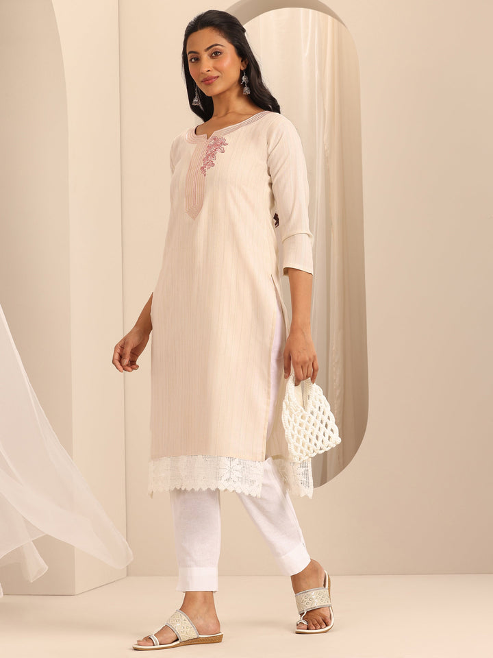 Off White Yoke Design Cotton Blend Straight Kurta