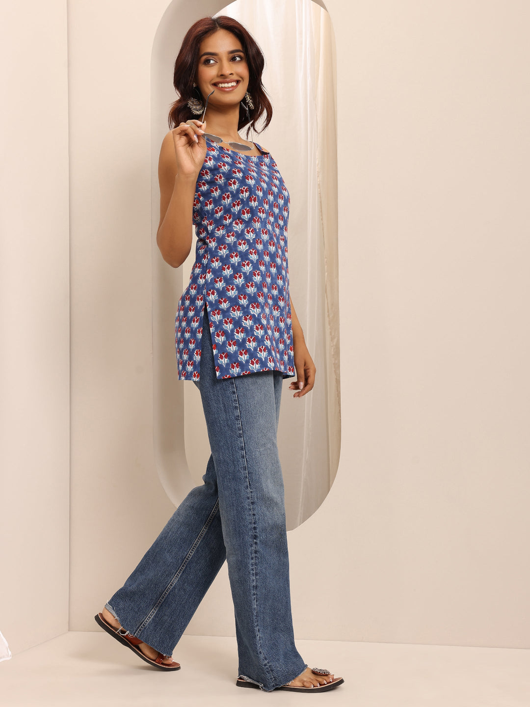 Blue Printed Cotton Blend Straight Short Kurti
