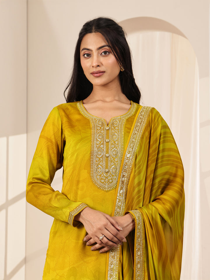 Mustard Printed Silk Blend Straight Suit Sets With Dupatta